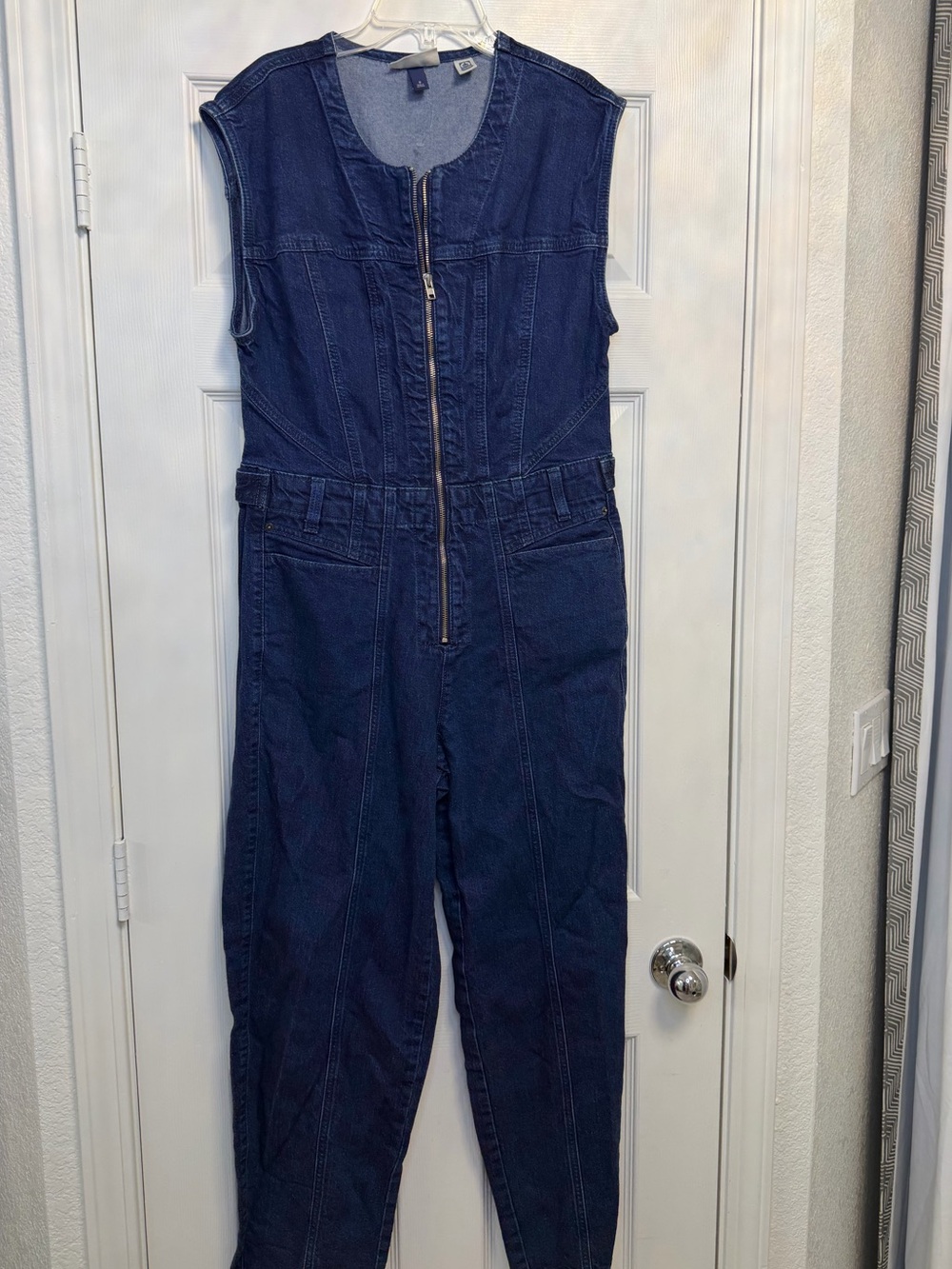 Universal Thread Tailored Denim Jumpsuit Dark Wash Size 8 EUC
